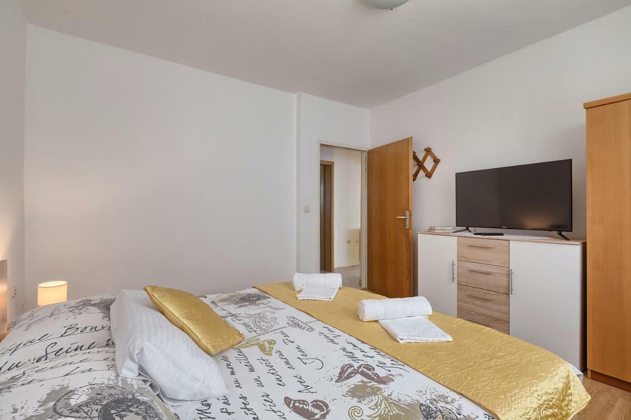 Apartman D&D, Dvorine 63 バニョレ エクステリア 写真